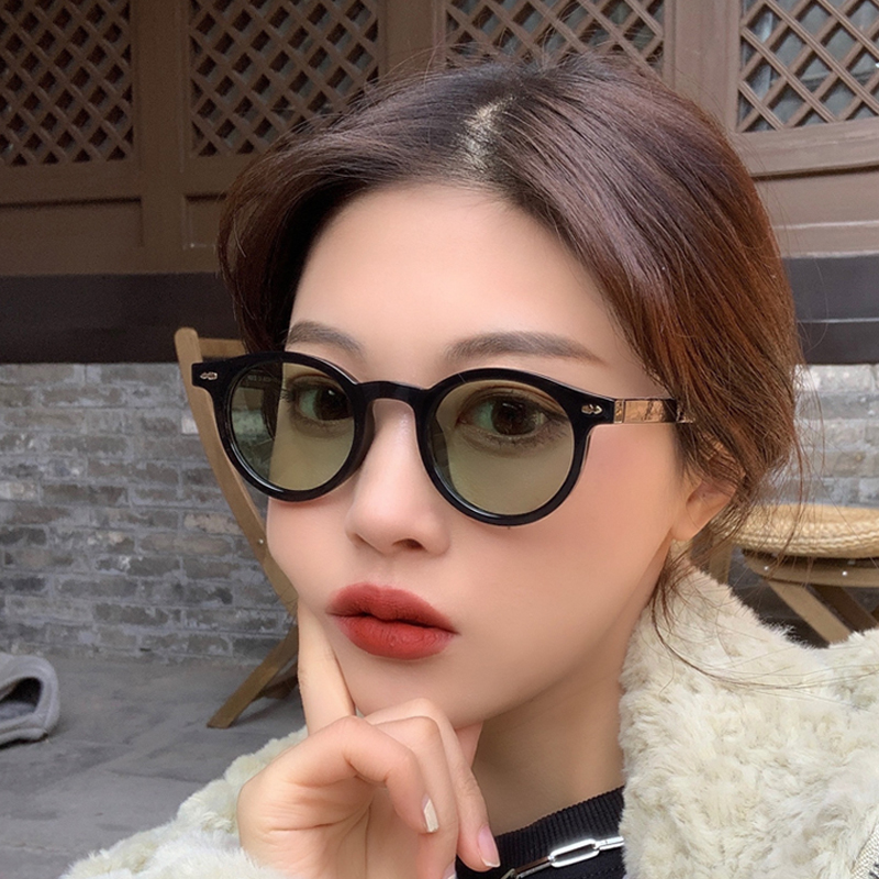 Vintage Fashion Girl - Erkekler Kadınlar için yeni Küçük Yuvarlak