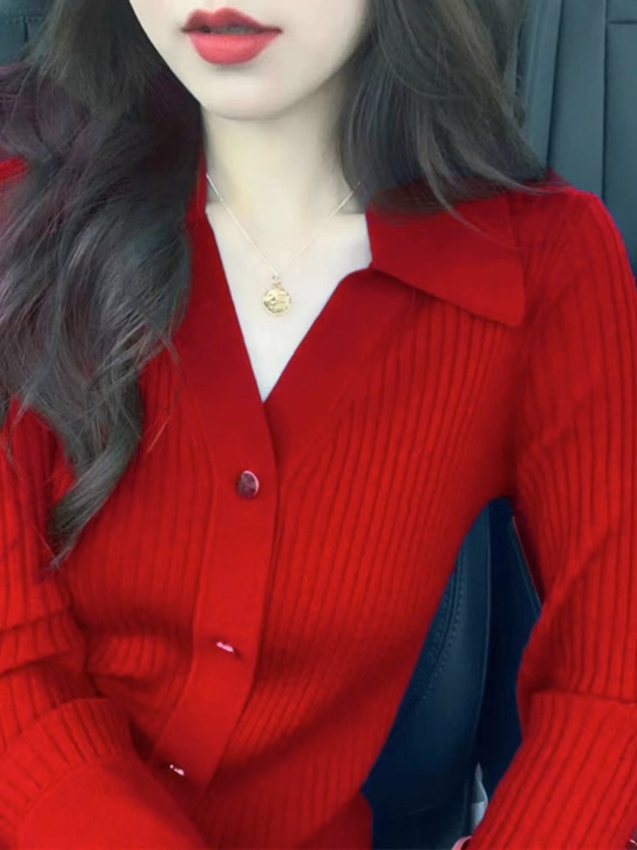 Vintage Fashion Years - Kırmızı Yaka Örme Hırka Kadın Modası