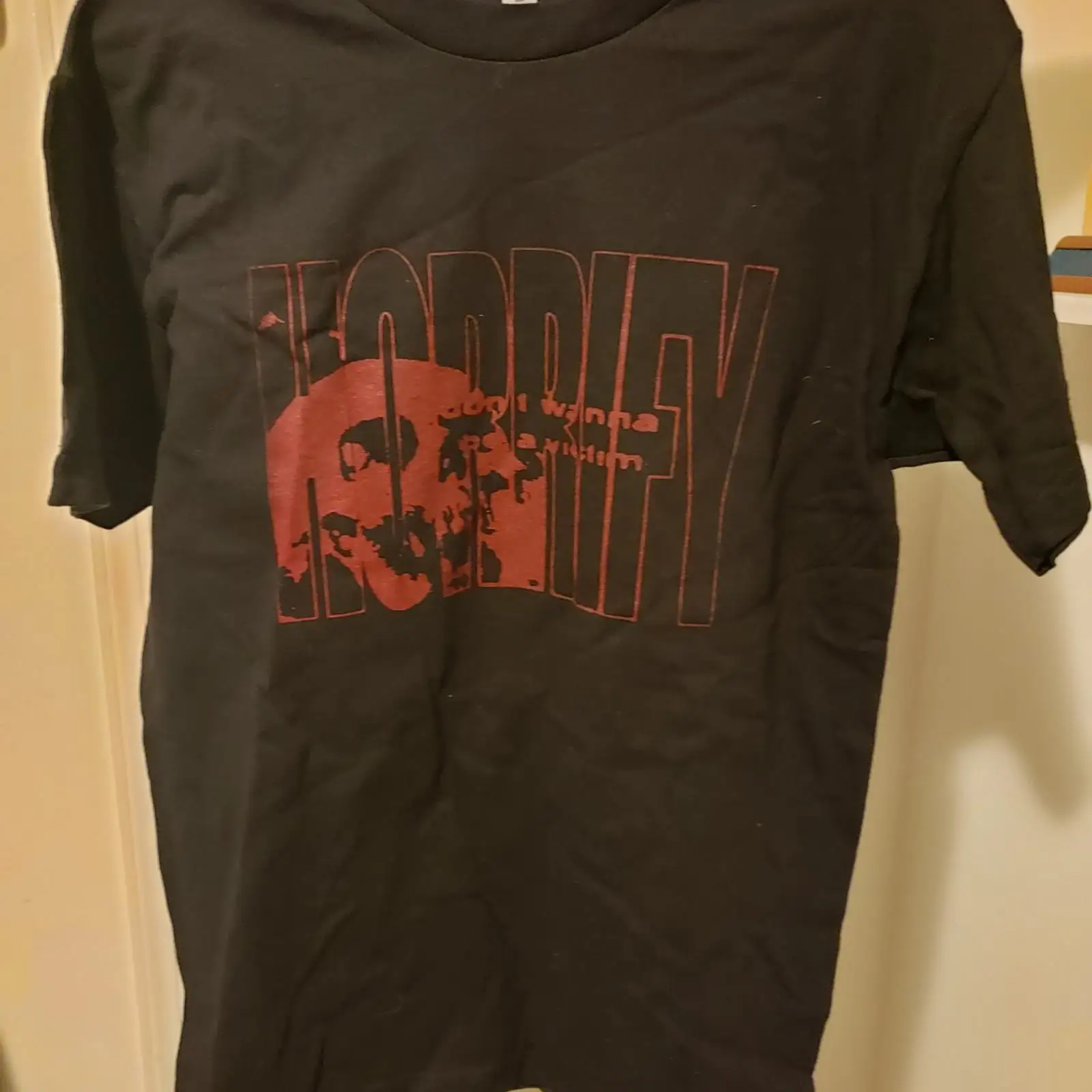 Korkunç, Mağdur Olmak İstemiyo - Vintage Fashion Victim Shirt incelemesi ve fiyatı